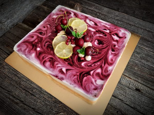 Valge šokolaadi-mustsõstrakook - Image 2